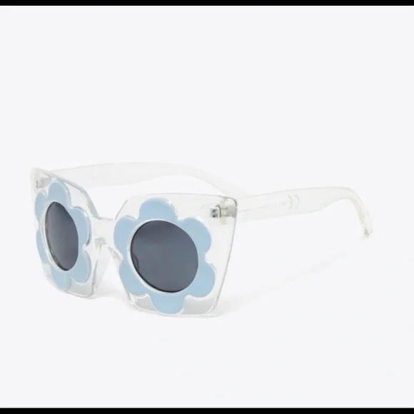 🌸ban.do flower power sunglasses🌸 - Picture 2 of 4